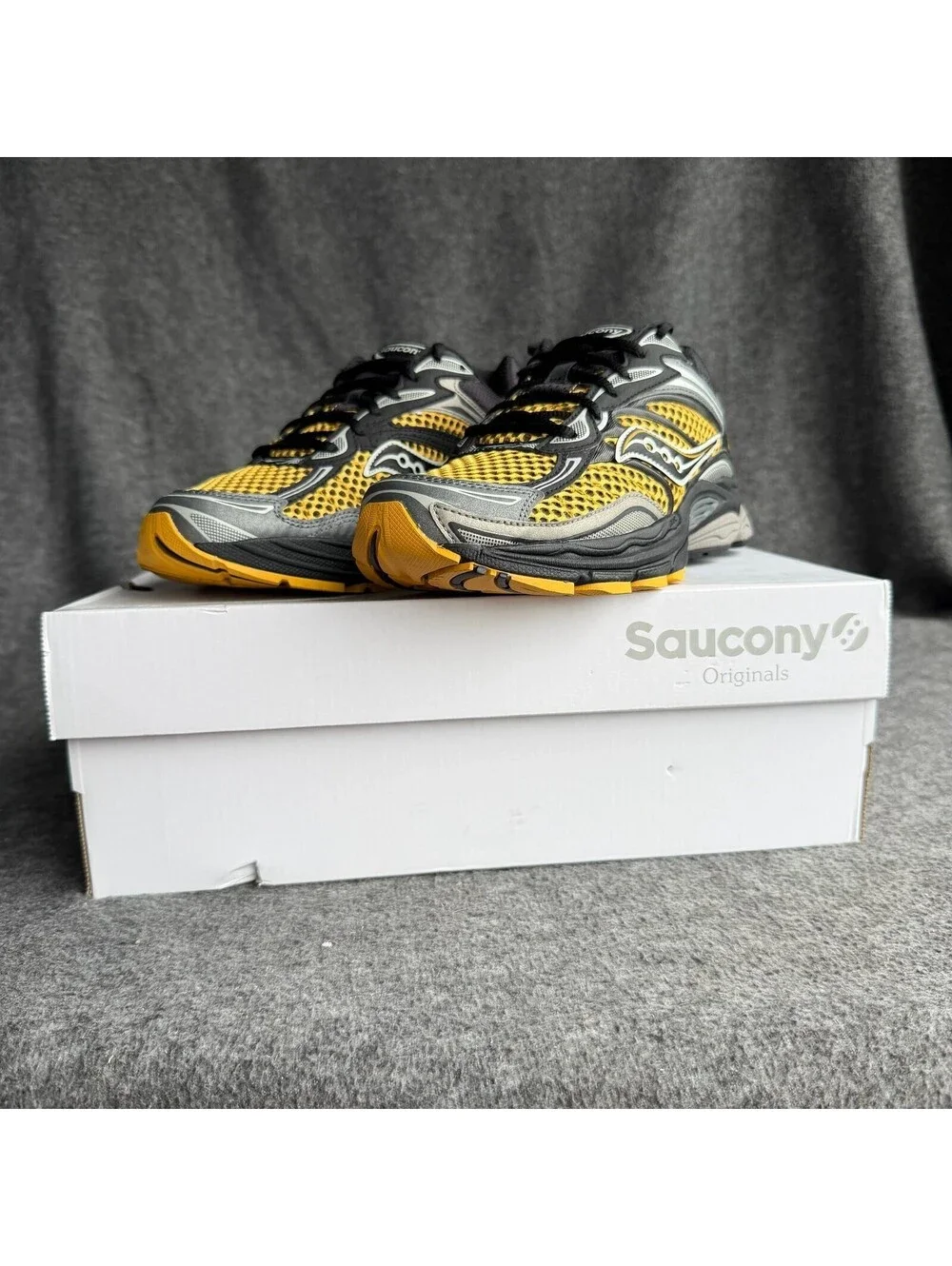 Saucony ProGrid Omni 9 Shoes Mens Size 9 Gold Carbon Running Sneakers S70739-66